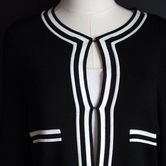 Cyrus | Like NEW Striking Black & White Cardigan - Picture 3 of 5